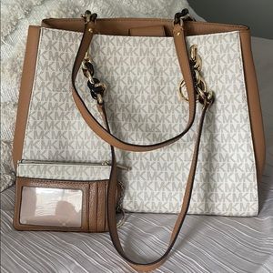 Large Michael Kors Bag with matching wallet